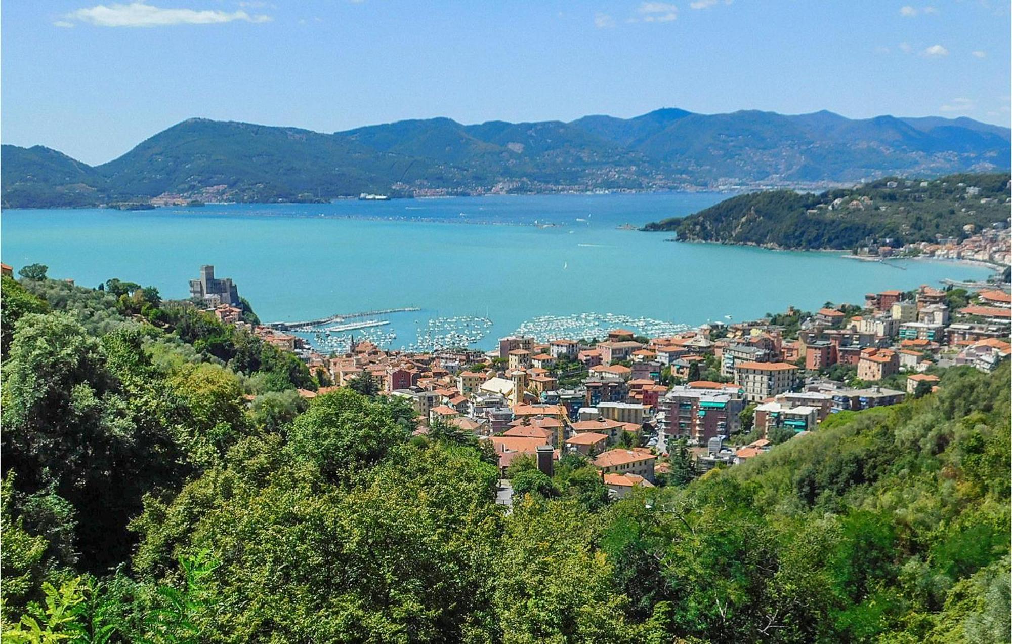 Gorgeous Apartment In Levanto With Kitchen 外观 照片